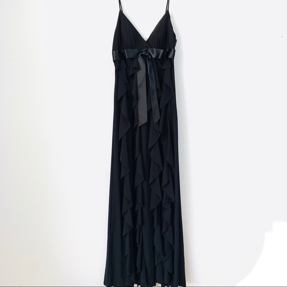 Caché EUC Long Ruffle‎ Dres Size 2
